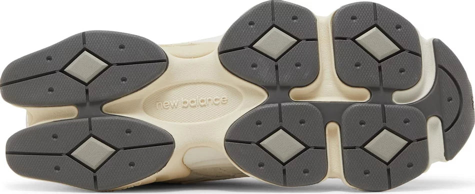 NEW BALANCE - New Balance 9060 Sea Salt Concrete Sneakers