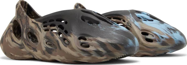 ADIDAS X YEEZY - Adidas YEEZY FOAM RNNR MX Cinder Sneakers