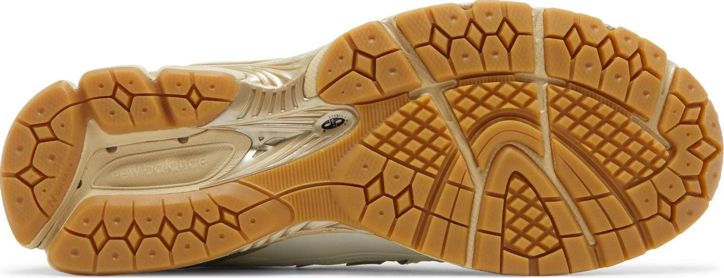 NEW BALANCE - New Balance 1906R Green Sneakers