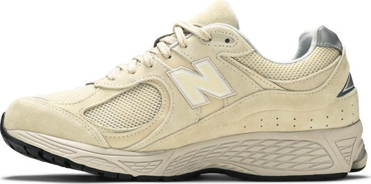 NEW BALANCE - New Balance 2002R Bone Sneakers