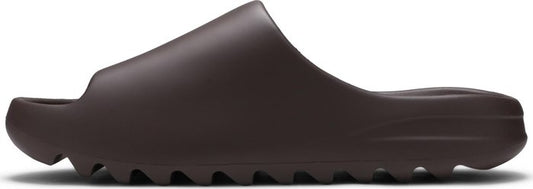 ADIDAS X YEEZY - Adidas YEEZY SLIDE Soot Slippers (2021 Restock - Dark Colour)