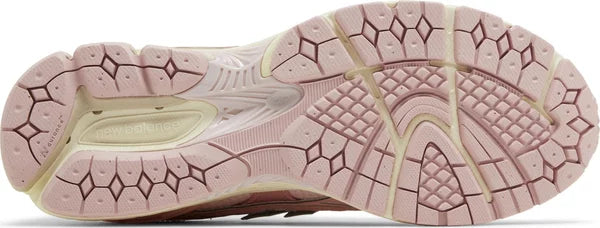 NEW BALANCE - New Balance 1906R Lunar New Year - Shell Pink Sneakers