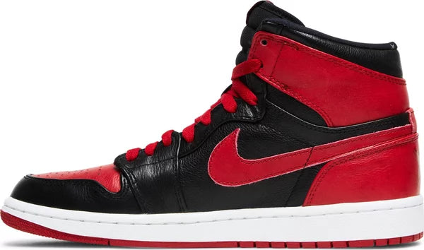 NIKE x AIR JORDAN - Nike Air Jordan 1 Retro High OG Banned Sneakers (2011 Version)