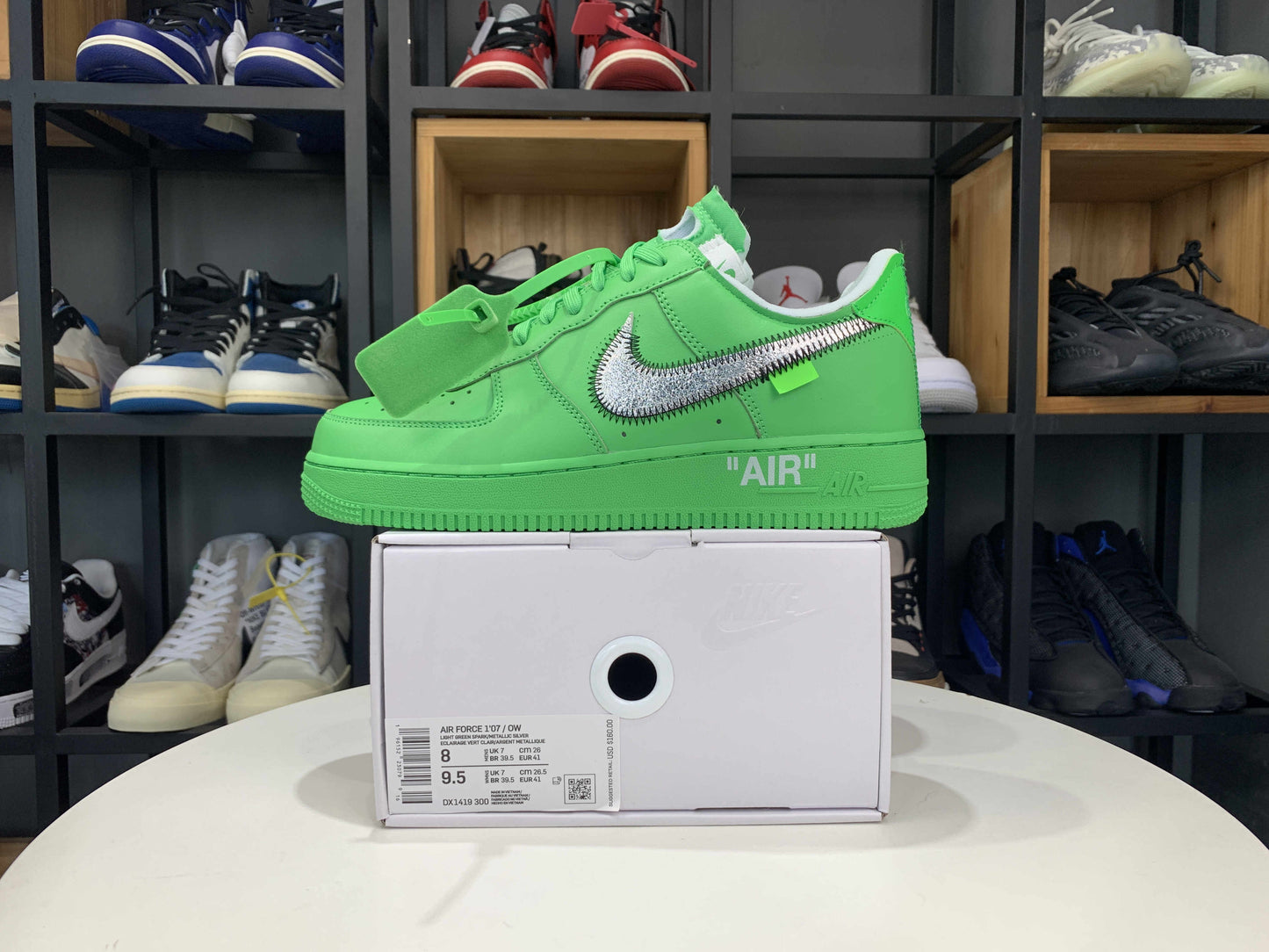 NIKE x OFF-WHITE - Nike Air Force 1 Low Light Green Spark x Off-White Sneakers