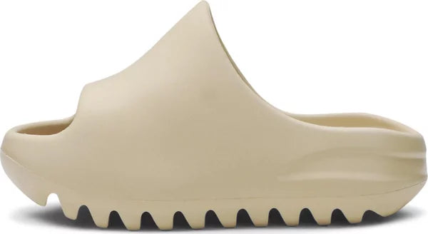 ADIDAS X YEEZY - Adidas YEEZY SLIDE Desert Sand Slippers (Kids)