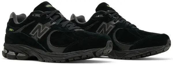 NEW BALANCE - New Balance 2002R Marblehead Sneakers