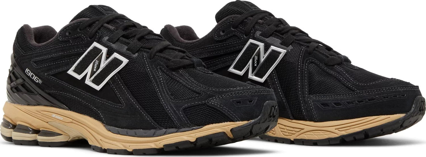 NEW BALANCE - New Balance 1906R Black Taos Taupe Sneakers