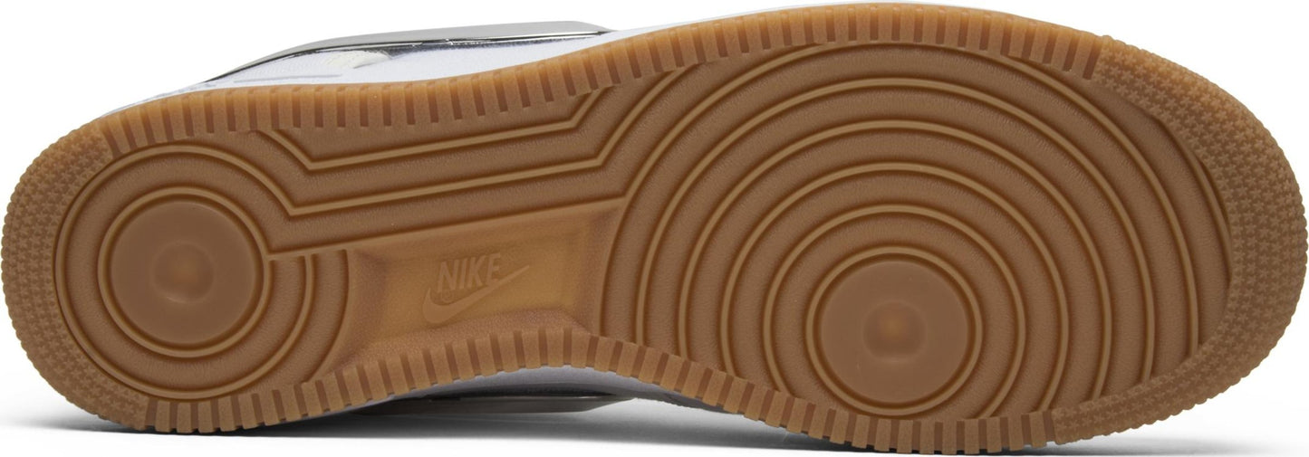 NIKE x TRAVIS SCOTT - Nike Air Force 1 Low x Travis Scott Sneakers (AF100)