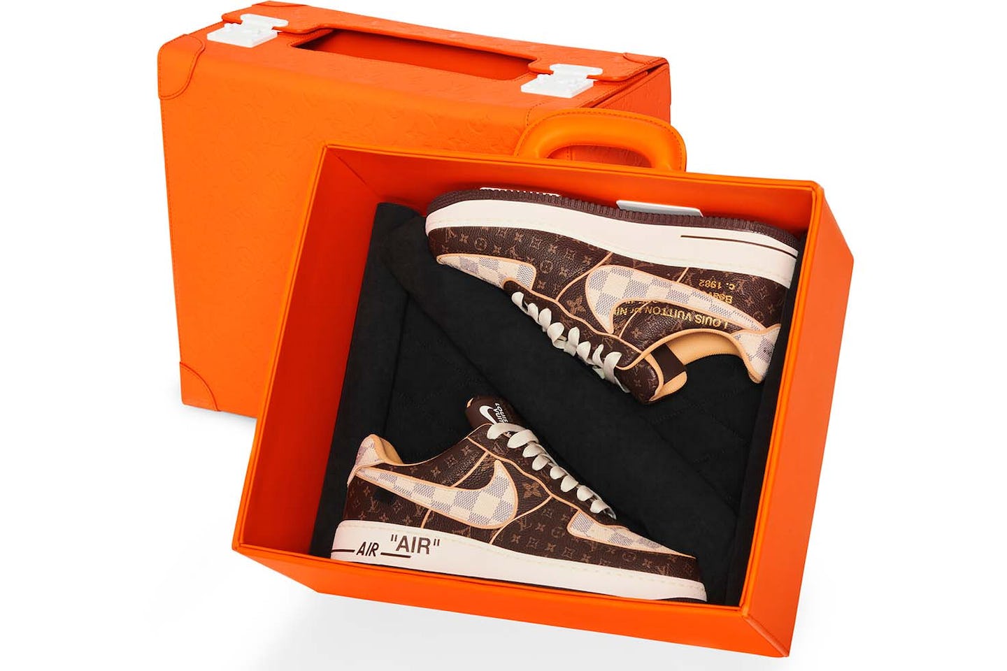 NIKE x LOUIS VUITTON - Nike Air Force 1 Low Monogram Brown Damier Pilot Case x Louis Vuitton Sneakers